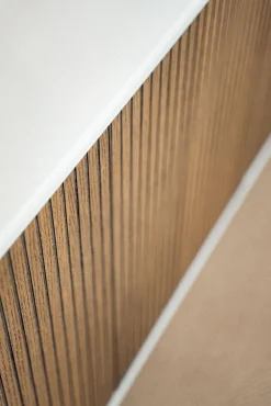 Line Skänk Burned Walnut/ Black | 3 Dörrar 3 Lådor