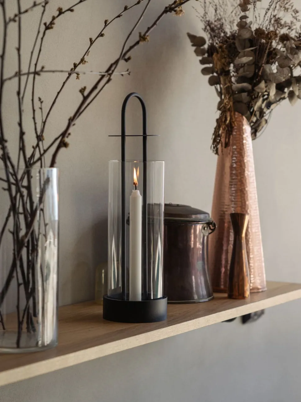 Lotus Lantern Black