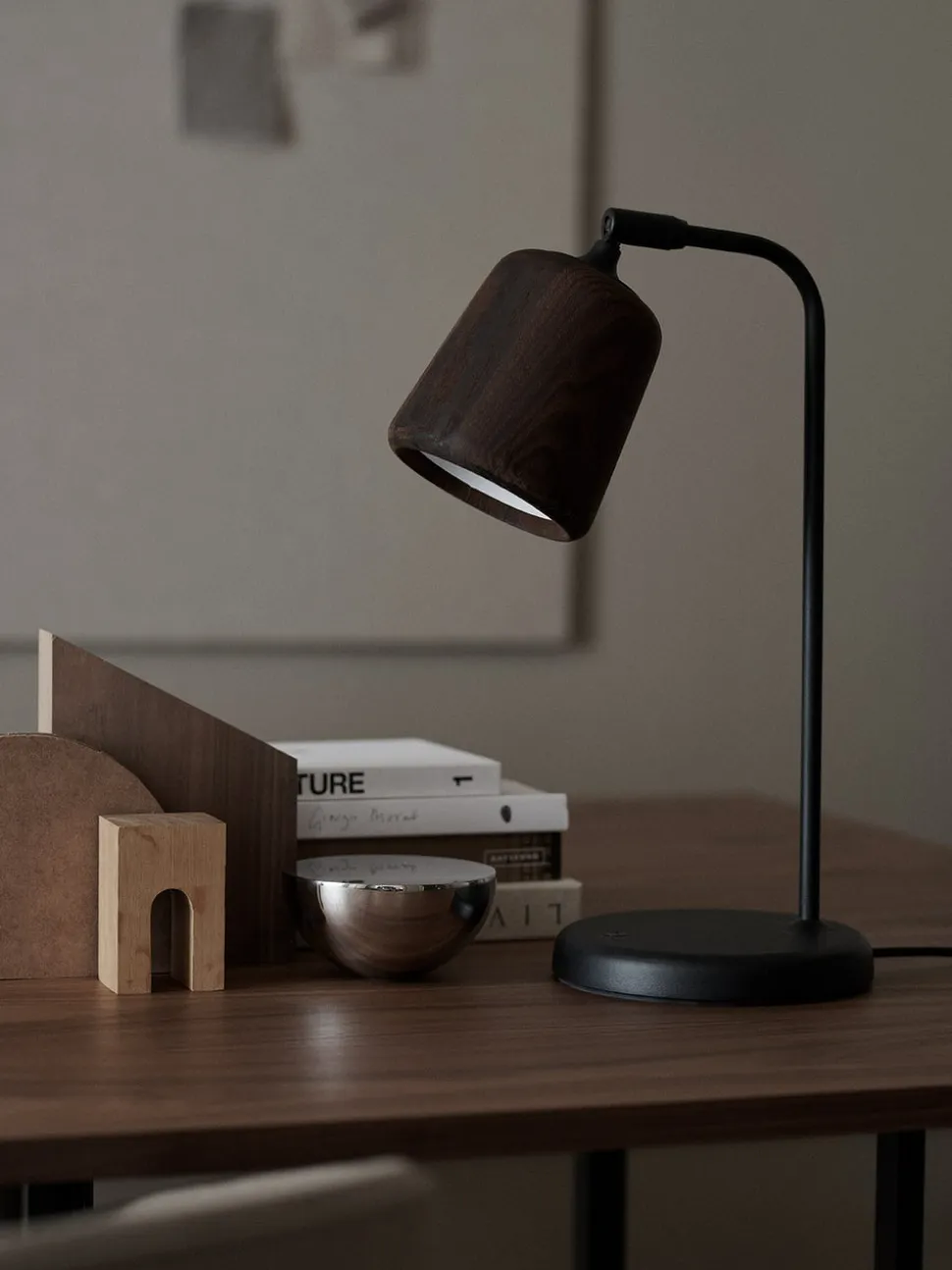 Material Bordslampa Naturlig kork
