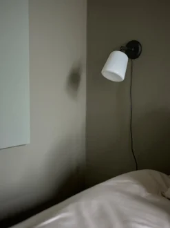 Material Vägglampa Mörkgrå betong