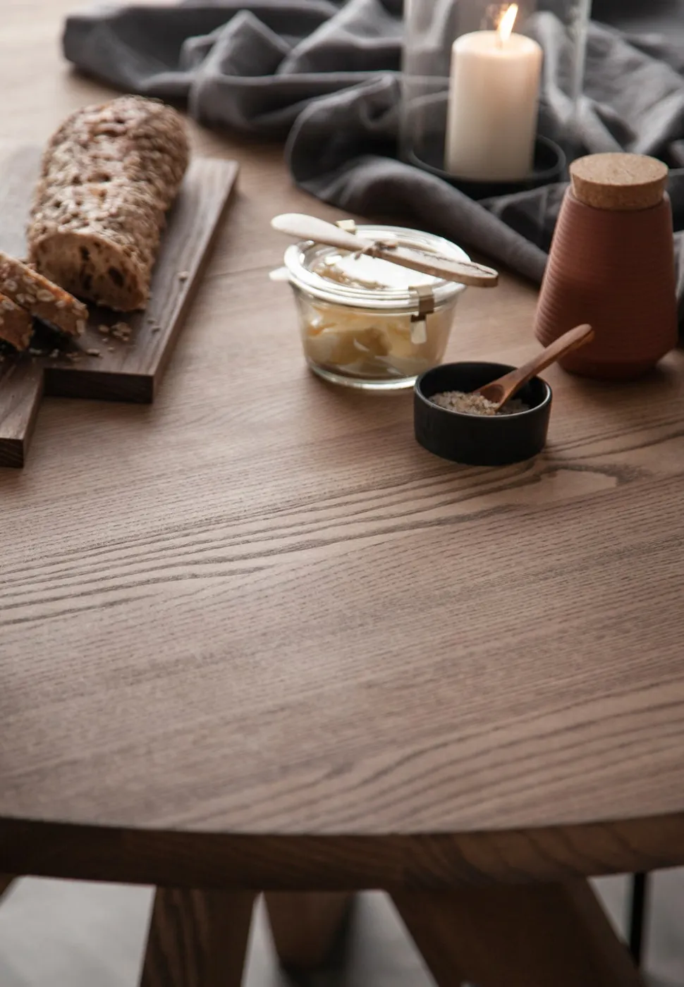 Monogram Matbord | Runt