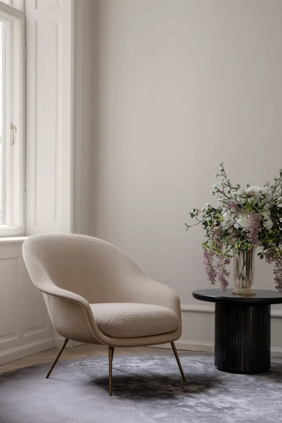Moon Loungebord Ø60 Brunsvartlackad Ek