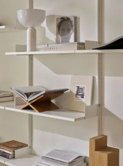 New Works Library Hylla 1900 | Vit