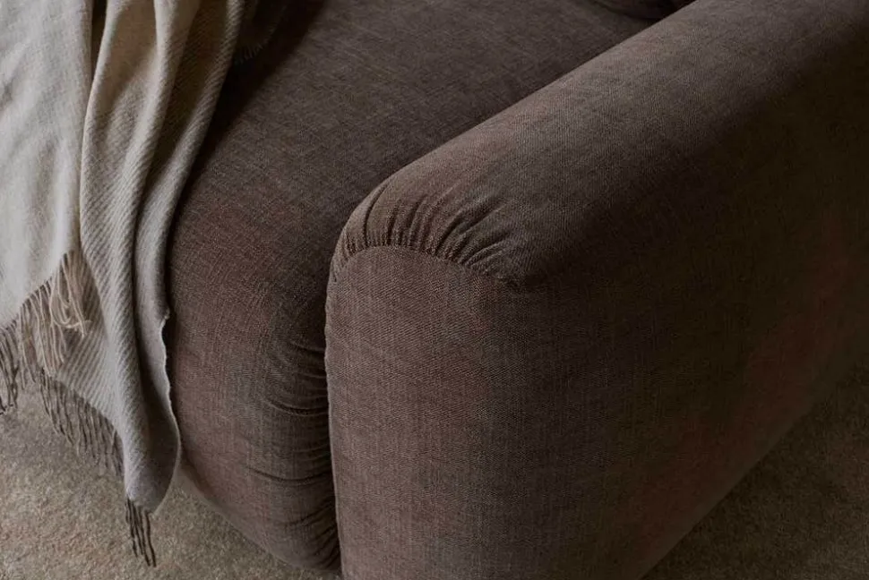 Norum Bäddsoffa | Chunky Armstöd | 411 Esina Cedar Brown