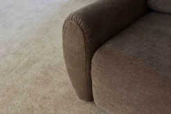 Norum Bäddsoffa | Curve Armstöd | 411 Esina Cedar Brown