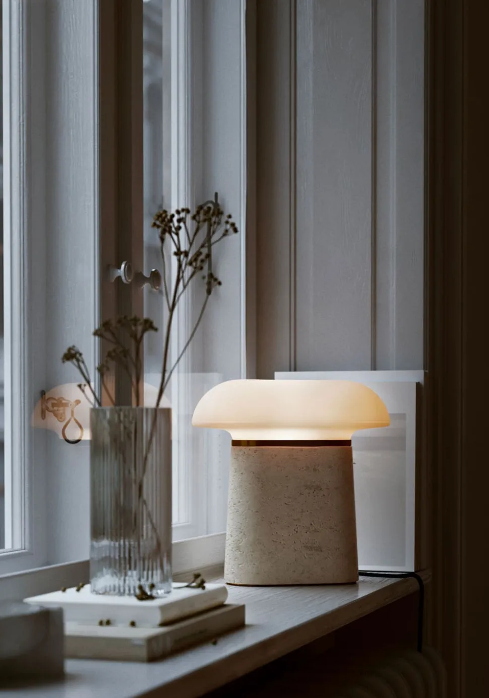 Nova Bordslampa | Travertin