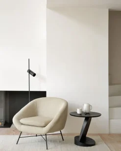 Oblic Sidobord | Svartbetsad Teak