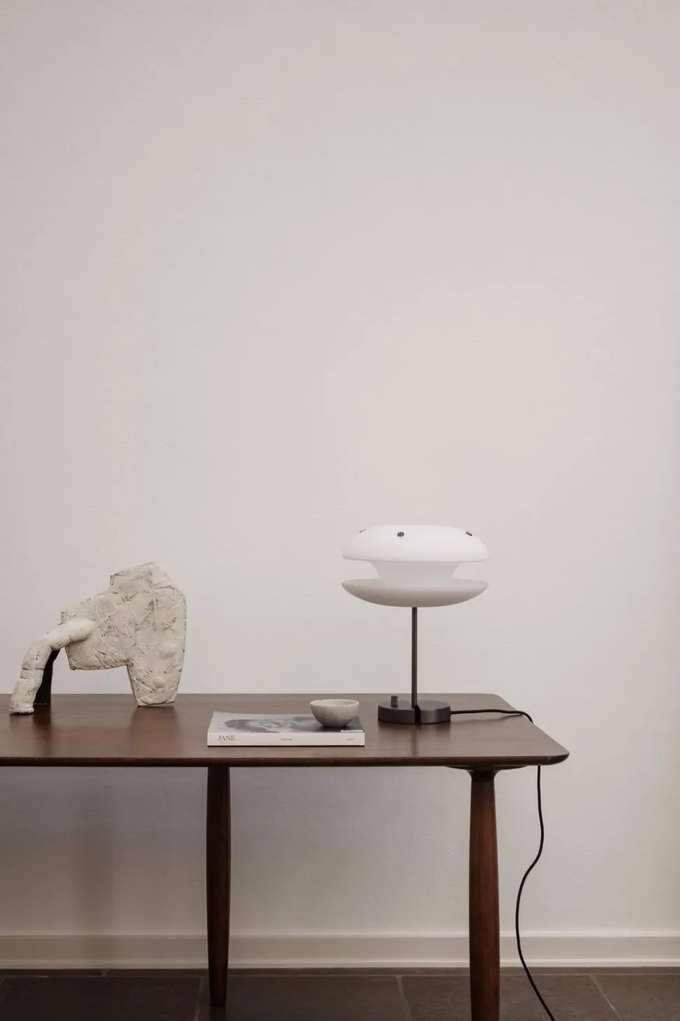 Oku Matbord | Dark Smoked 250