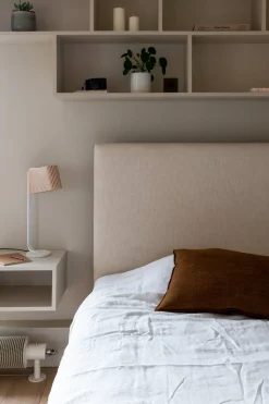 Owalo 7020 bordlampa Valnöt