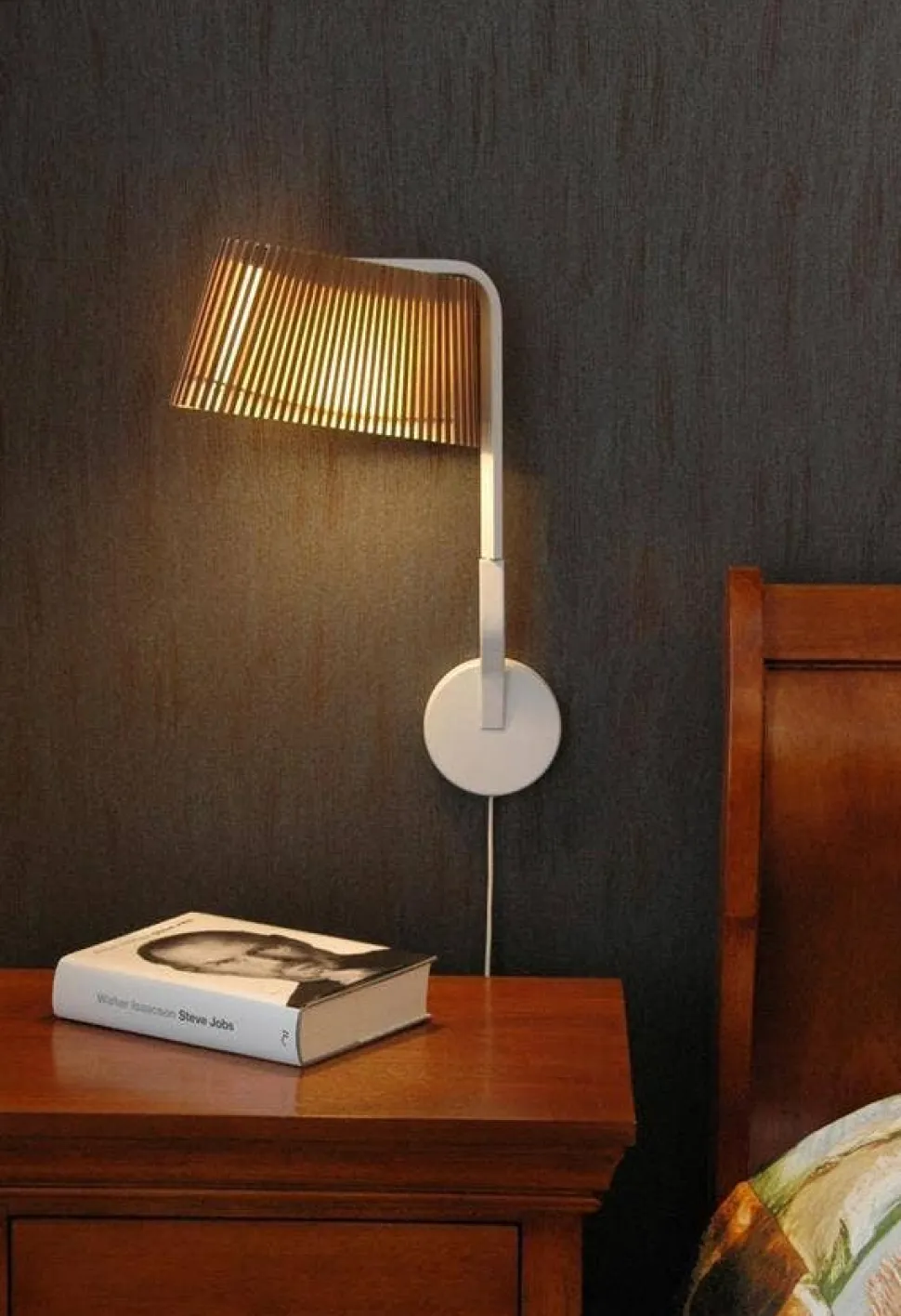 Owalo 7030 vägglampa Valnöt