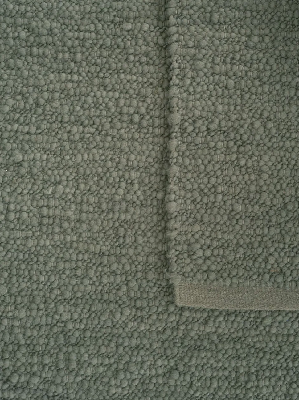 Pebbled Poem Matta Moss 170x240