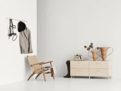 Relief Byrå Låg Orange | Sockel