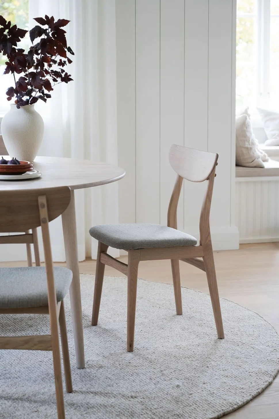 Rodham Stol | Vitpigm. Ek, Gråbeige
