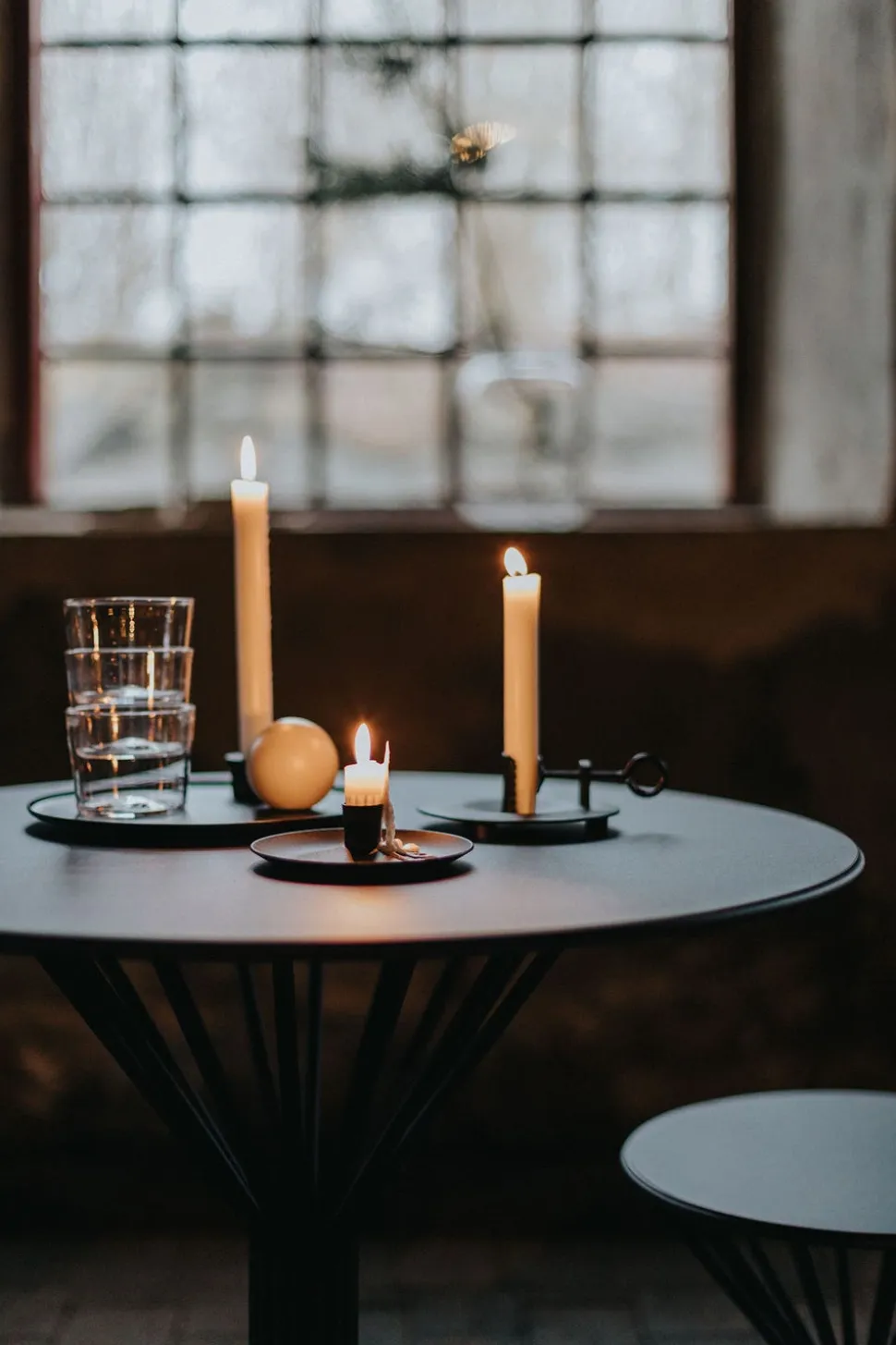 Roots Cafébord Ø74 | Svart
