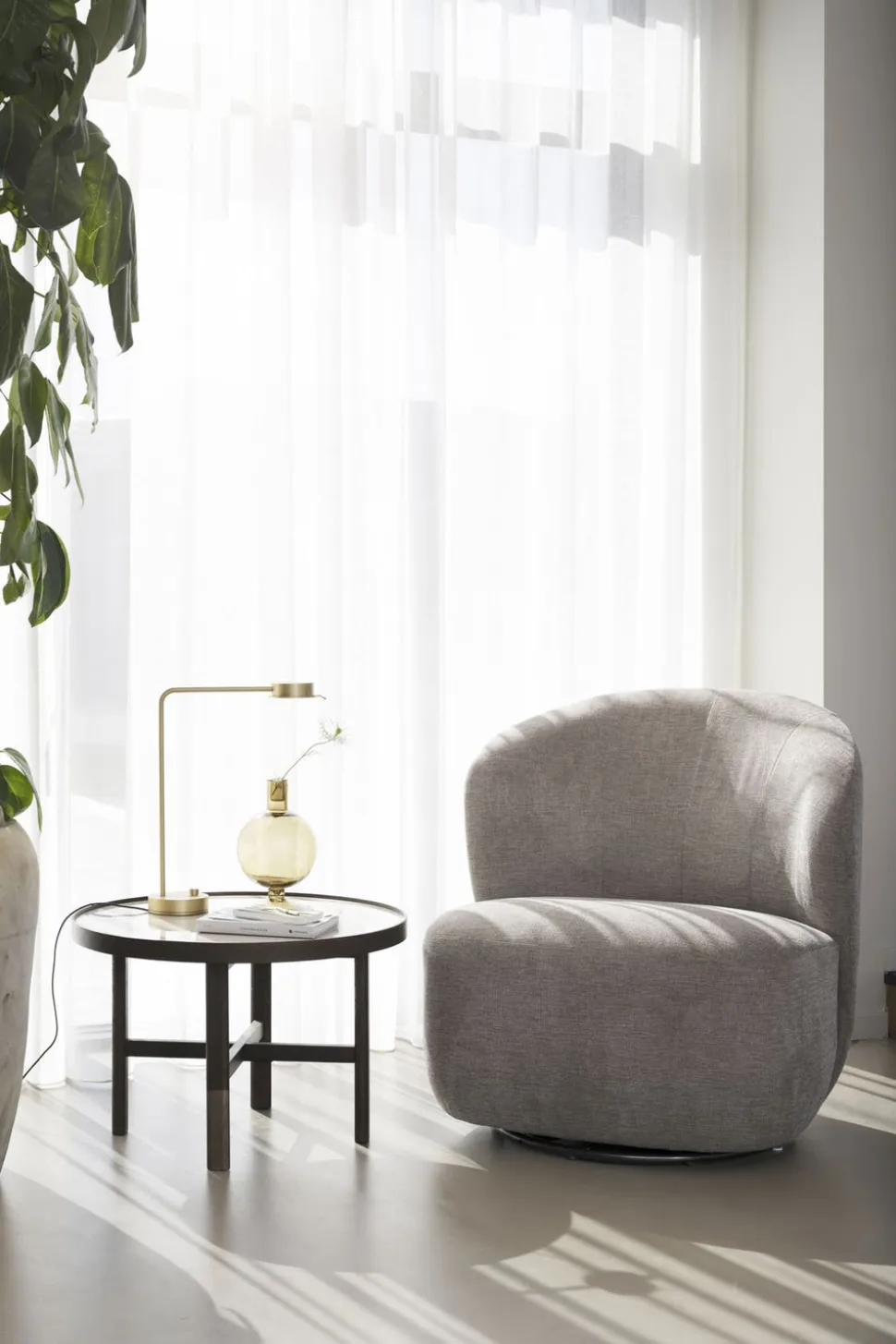 Roselawn fåtölj | Ljusbeige tyg