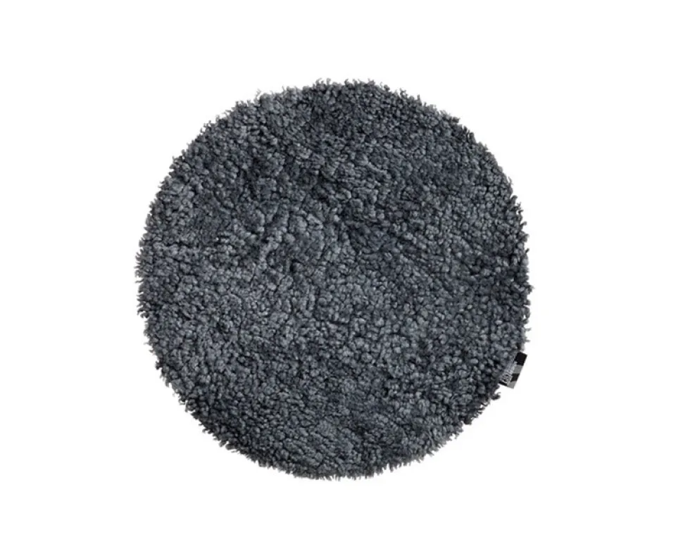Seat 33 Fårskinnsdyna Charcoal