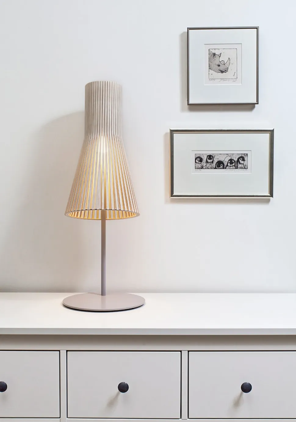 Secto 4220 bordlampa Vit