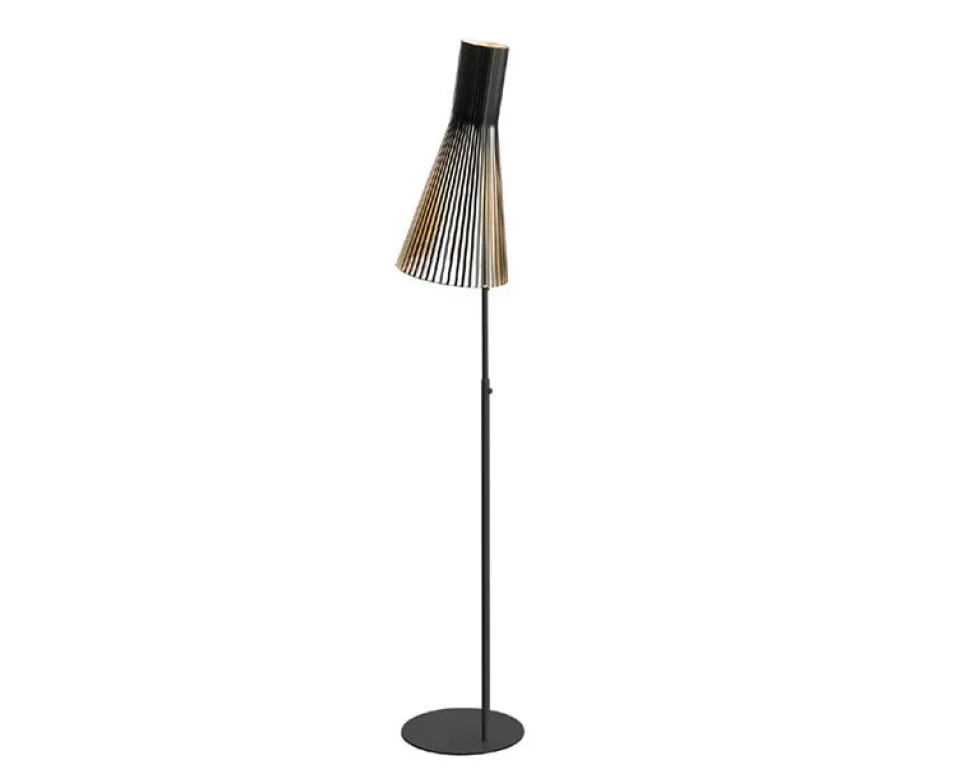 Secto 4210 golvlampa Svart