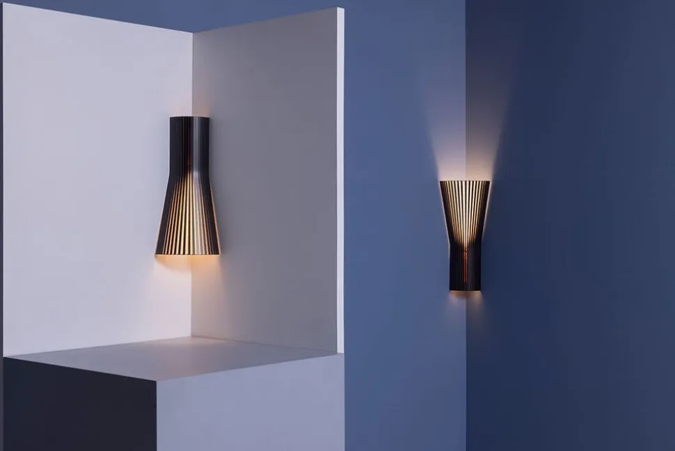Secto Small 4237 Hörnlampa | Valnöt