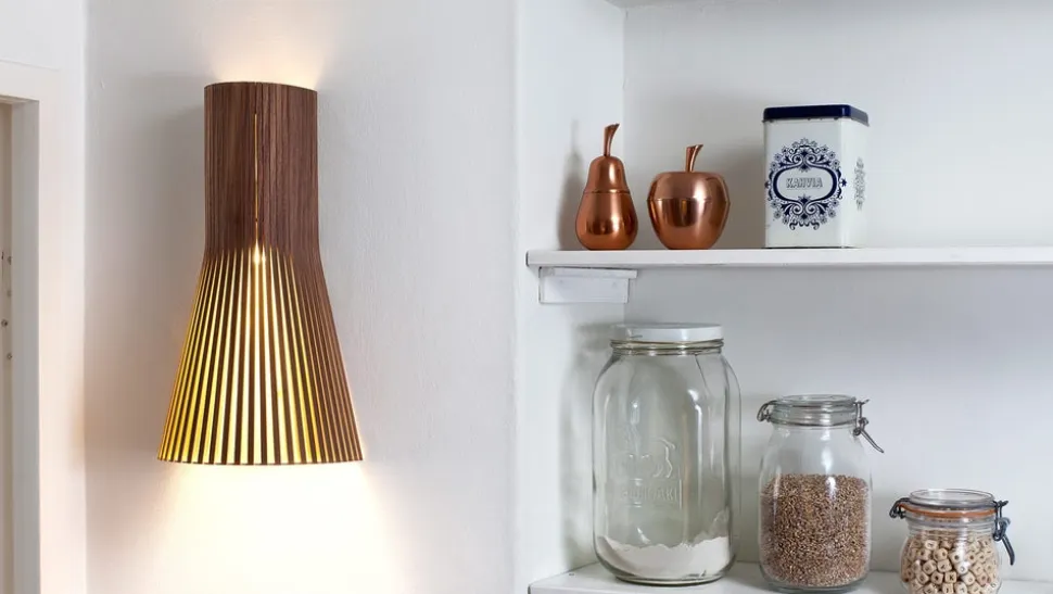 Secto small 4231 vägglampa Svart
