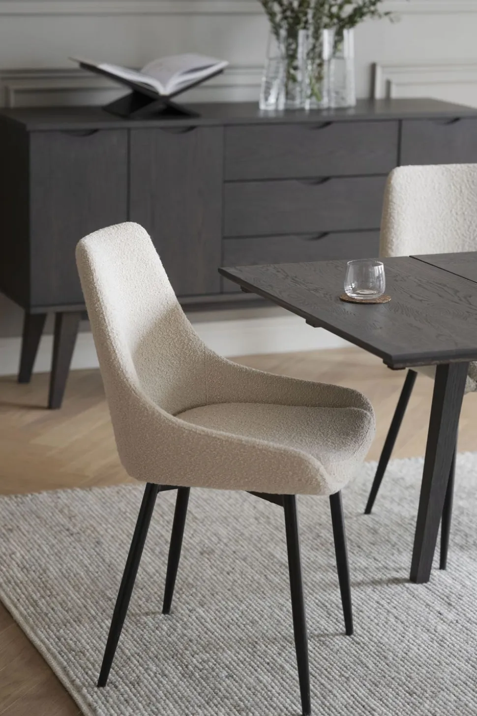 Sierra Stol | Beige Bouclé