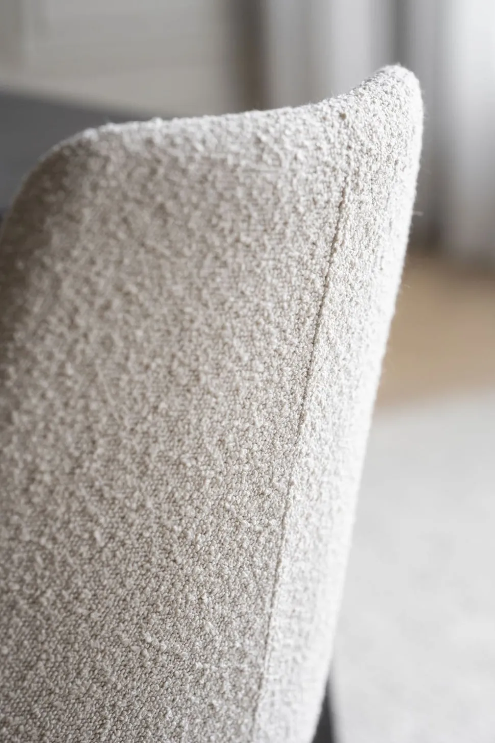 Sierra Stol | Beige Bouclé