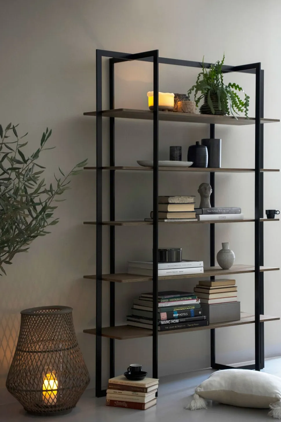 Square Bokhylla | Svart Ek