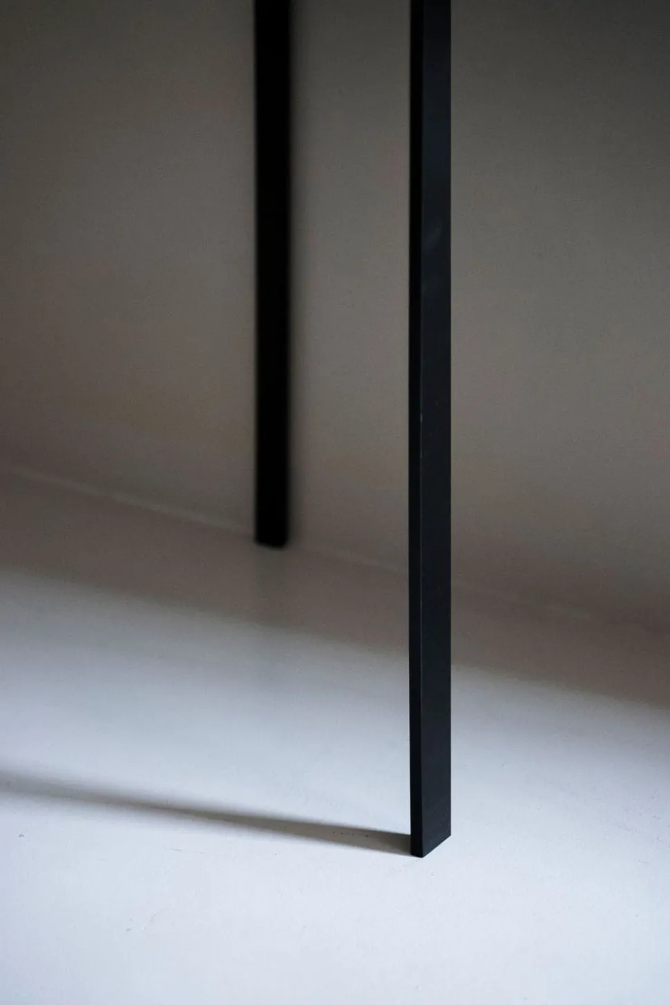 Square Hallbord | Svart/ Svart Ek