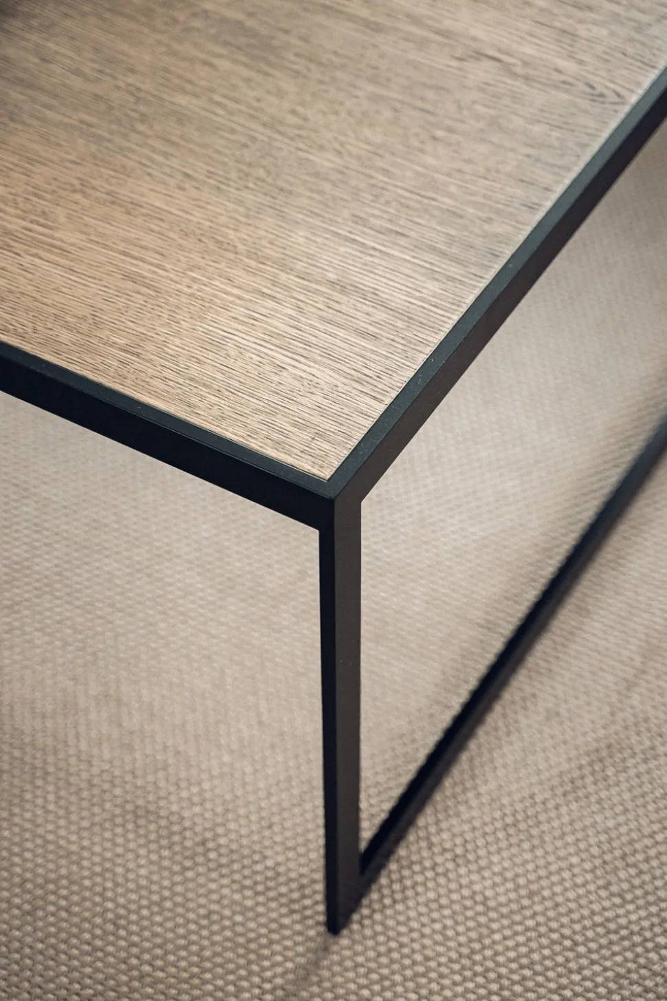 Square Soffbord 122 | Svart/ Burned Walnut