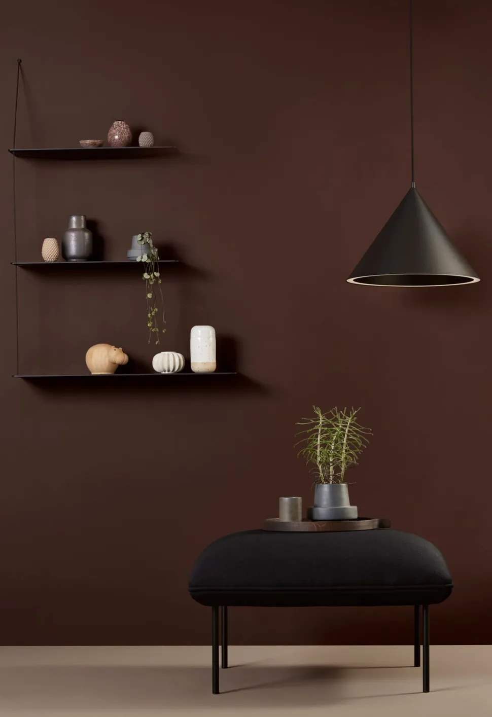 Stedge hylla 80 cm svart ek