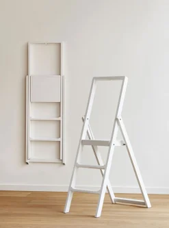 Step Stege | Vitbetsad