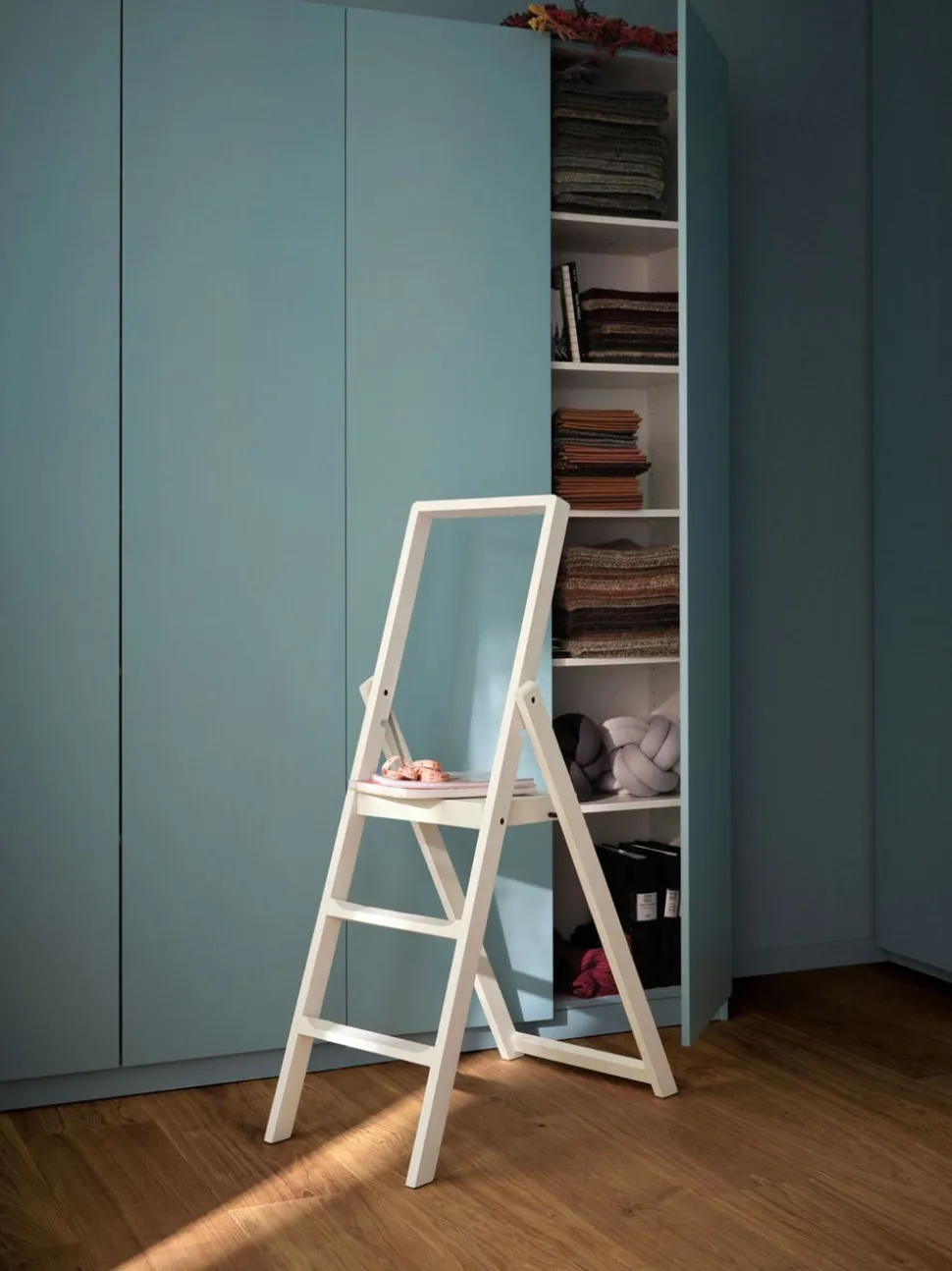 Step Stege | Vitbetsad