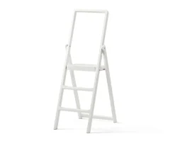 Step Stege | Vitbetsad