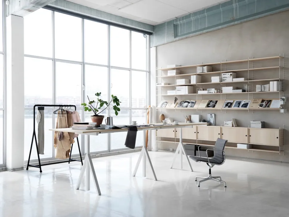 String Konferensbord | Höj- och Sänkbart, Vit Laminat 180x90