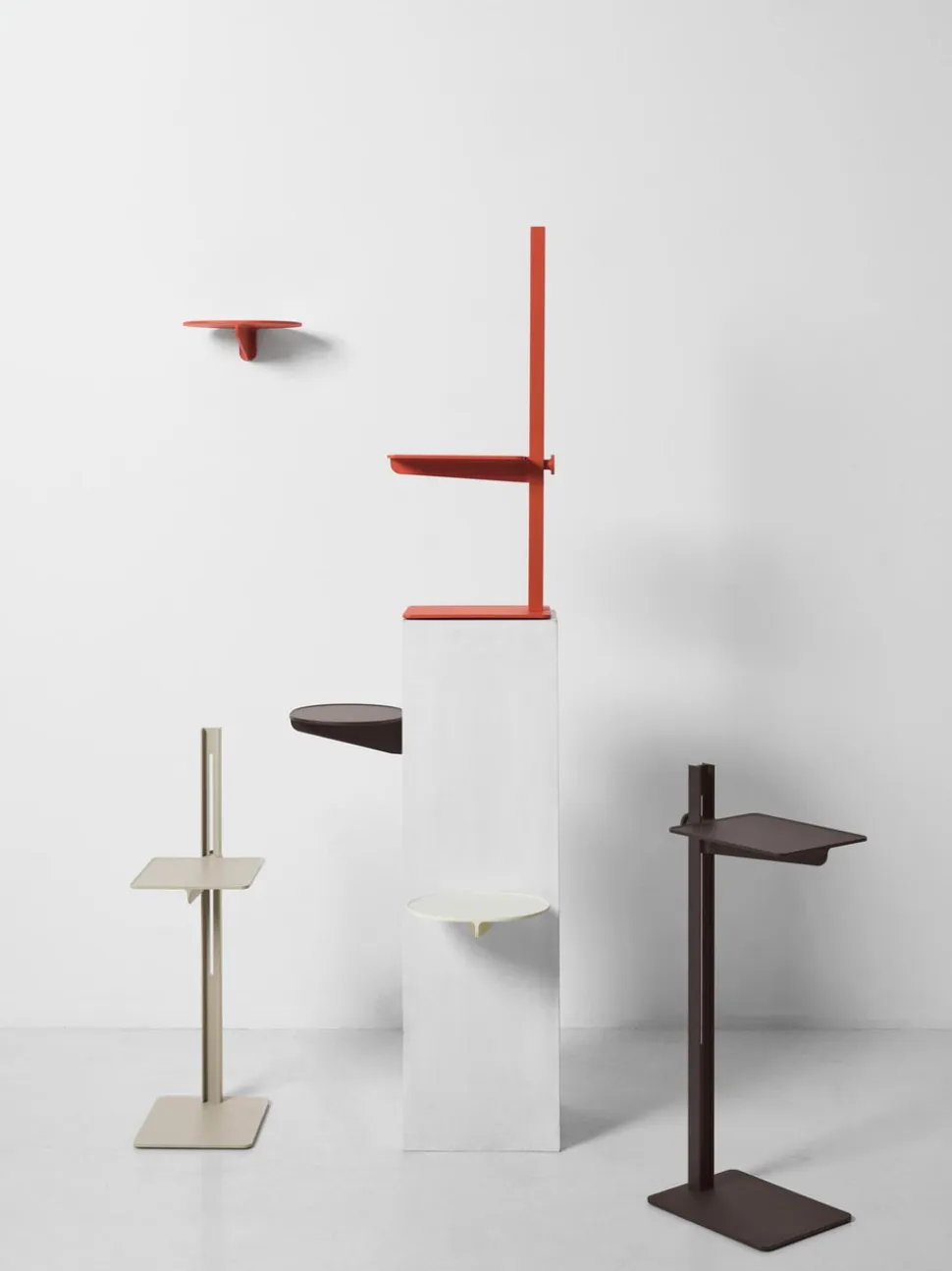 String Museum Sidobord | Svart
