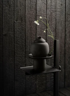 String Museum Sidobord | Svart