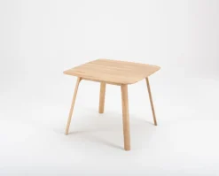 Teska matbord
