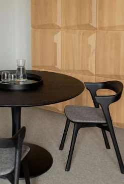 Torsion Matbord Ø127 | Svart Ek