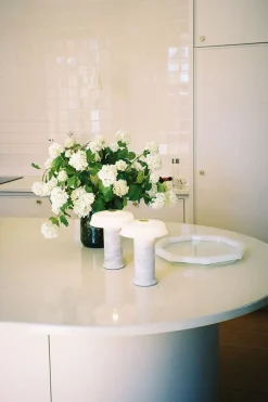 Trip No. 2 Bordslampa | Carrara/ Opal Glossy