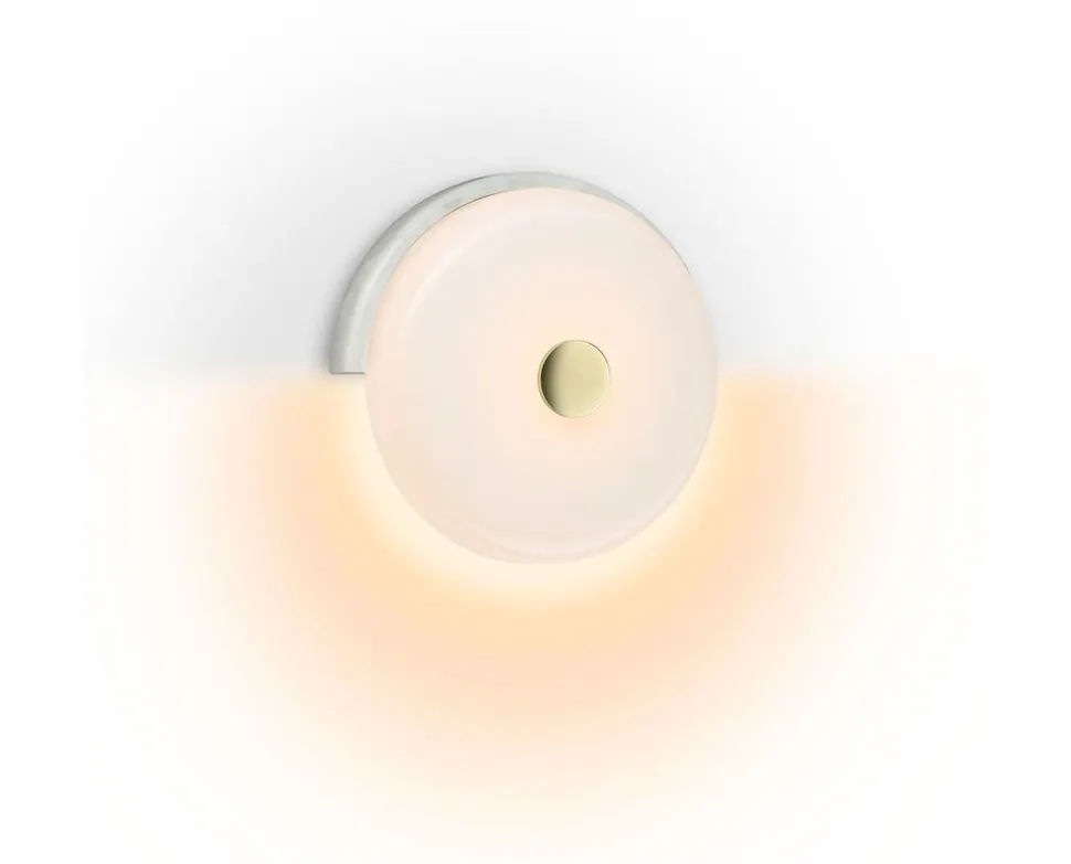 Trip Vägglampa | Carrara/ Opal Glossy