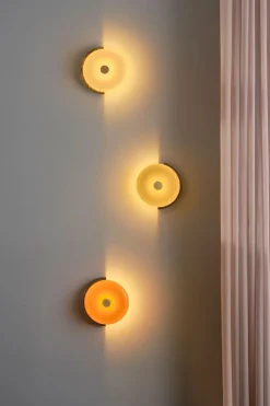 Trip Vägglampa | Dark Emperador/ Opal Glossy
