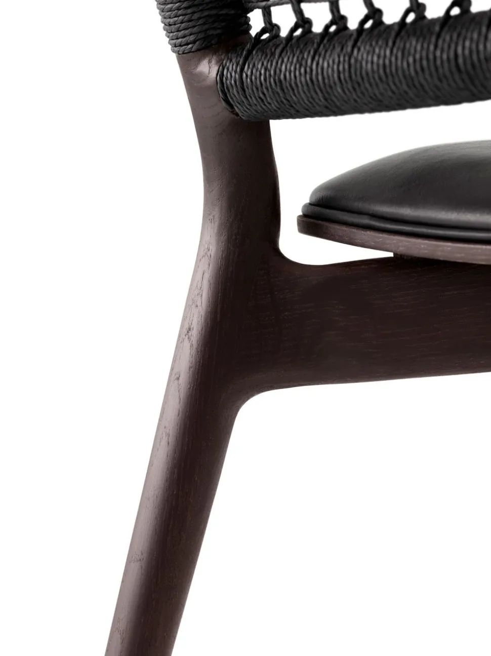 Vipp 488 Cabin Lounge Chair | Dark Oak