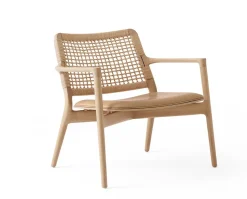 Vipp 488 Cabin Lounge Chair | Light Oak