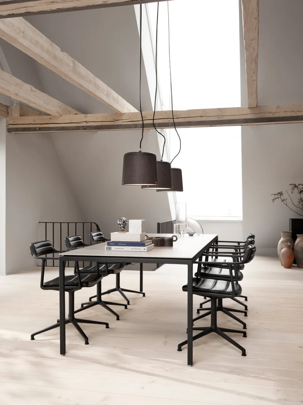 Vipp 972 Matbord 240 cm | Keramik