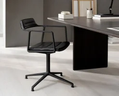 Vipp 452 Swivel Chair | Fötter | Pulverlackat Aluminium, Svart Läder