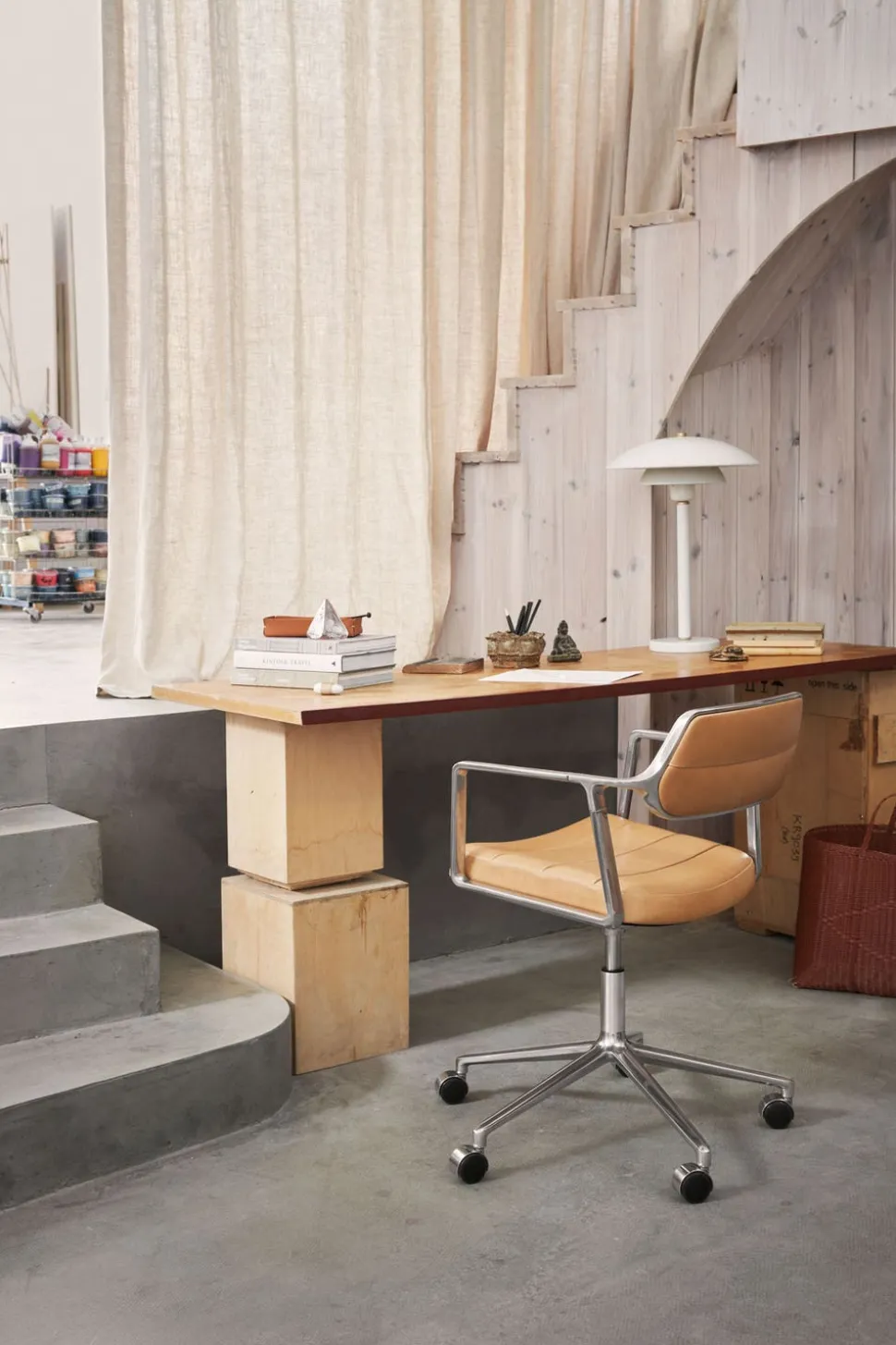 Vipp 453+ Swivel Stol | Fötter | Camel Läder, Polerat Aluminium