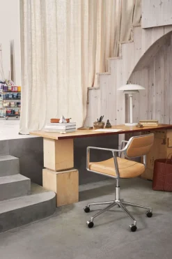 Vipp 453+ Swivel Stol | Hjul | Camel Läder, Polerat Aluminium