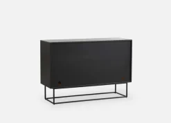 Virka Sideboard Hög | Svart / Vitpig.