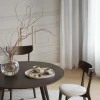 Yumi Matbord | Runt Ø115, Brunlackad Ek